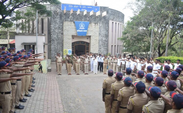  दक्षता जनजागृती सप्ताह निमित्ताने भ्रष्टाचार निर्मुलन करण्याची प्रतिज्ञा घेण्यात आली.