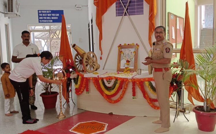  छत्रपती श्री शिवाजी महाराज यांच्या जयंतीनिमित्त प्रतिमेचे पूजन  करून अभिवादन करण्यात आले.